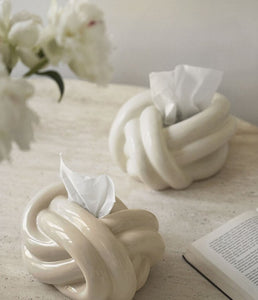 In-knots Tissue Box